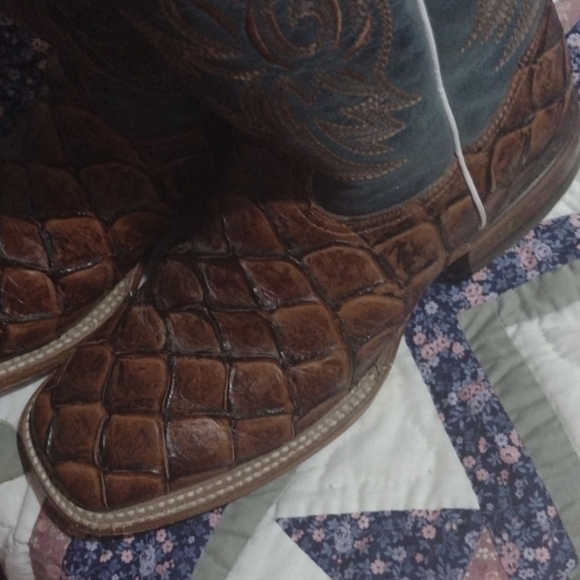 Cowboy boots - Picture 3 of 6